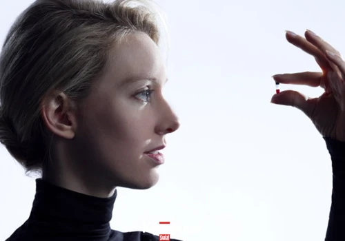 Odpowiada za najsłynniejszy w historii przekręt biotechnologiczny. Co robi dziś Elisabeth Holmes?