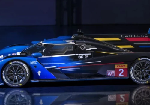 Cadillac wygrał poranek w Le Mans, ale wszyscy patrzyli na rozbitą Toyotę