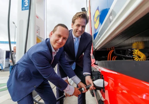 Lidl w HOLANDII chce mieć elektryczne ciężarówki do obsługi wszystkich 440 sklepów już w 2027 roku
