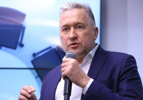 Wspólny kandydat KO i PSL na prezydenta Krakowa? Nieoficjalnie: To kierowca rajdowy