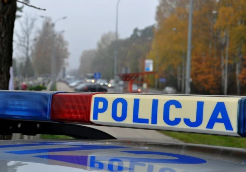 Poznań. Agresor groził motorniczej rozbitą butelką