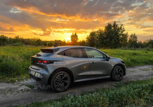 „Przesiadłem się z Dacii Duster 1.5 dCi do nowego Renault Clio Full Hybrid i jestem w szoku”