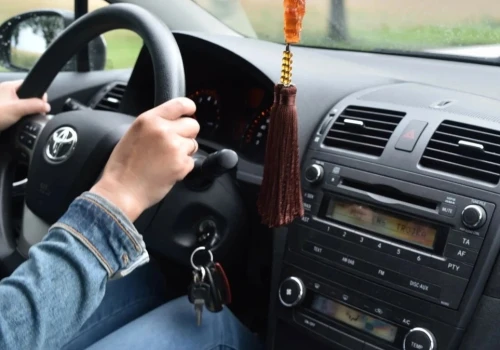1425 zł kary jeśli posiadasz auto od co najmniej 5 lat. Kontrole już trwają
