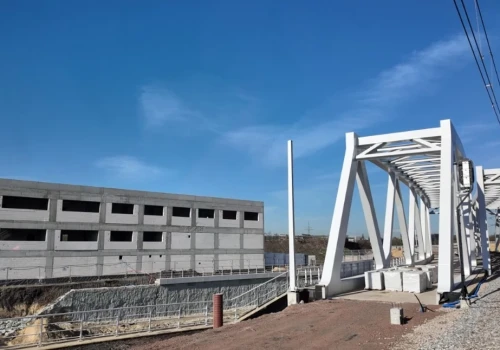 Dzień dobry Katowice. Przy okazji przebudowy linii kolejowej E65 powstają nowe budynki