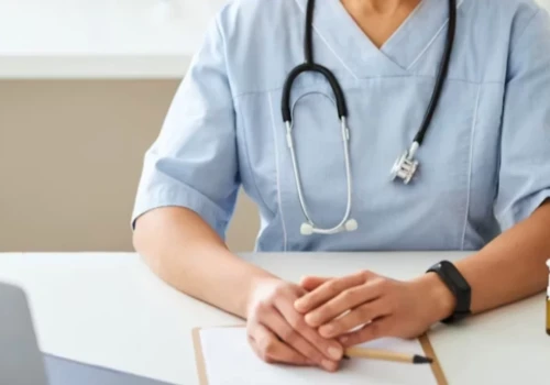 Lekarze będą premiowani za niewystawianie zwolnień. Ten kraj walczy z rekordową absencją chorobową