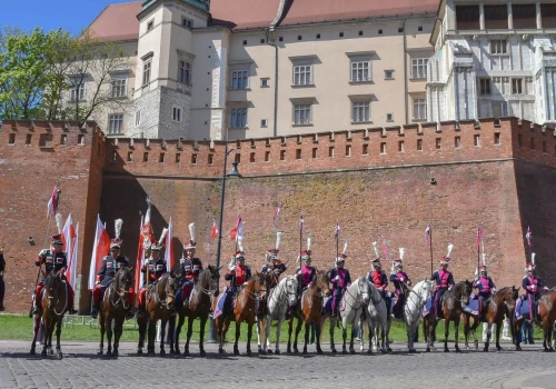 Jak to się stało? Ułanom zaginął… koń. Proszą krakowian o pomoc