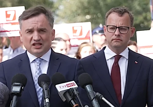 Ziobro i Romanowski wrócą na Węgry?! Uciekinierzy dostali wezwanie. „Jeśli się nie pojawią…”