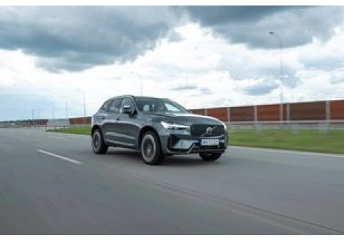 Volvo XC60 zostanie z nami długo. Dostanie hybrydę plug-in z dużym zasięgiem