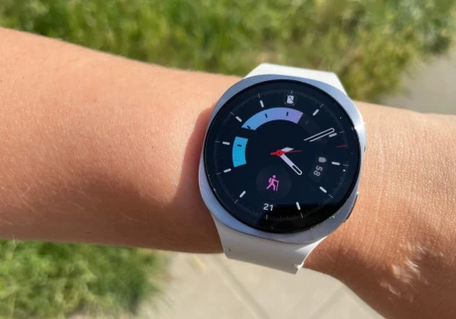 Zegarki Galaxy Watch9 w nowych przeciekach. Nie tego oczekiwali fani