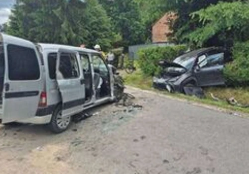 Groźny wypadek w Błędowej Tyczyńskiej. Cztery osoby ranne
