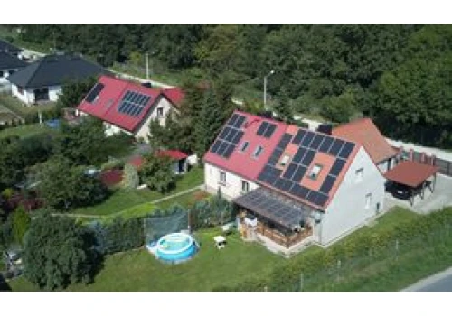 Za dużo prądu ze słońca. Trzeba było wyłączyć tysiące instalacji OZE