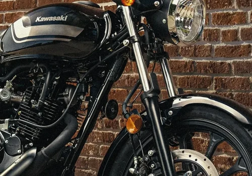 To Kawasaki wygląda jak motocykl z dawnych zdjęć. I kosztuje mniej niż niejeden skuter