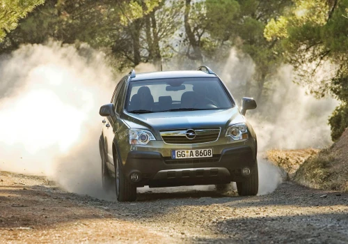 Opel Antara: praktyczny SUV z napędem 4×4 ma już 20 lat