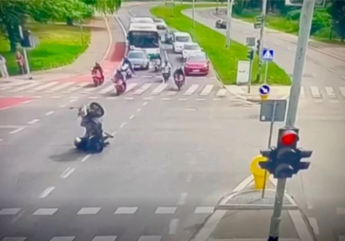 Nieudany start spod świateł. Policja uznała, że to wheelie i zatrzymała prawo jazdy