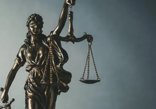 Najpierw groźby wobec rodziców, potem atak na policjantów. Jest areszt