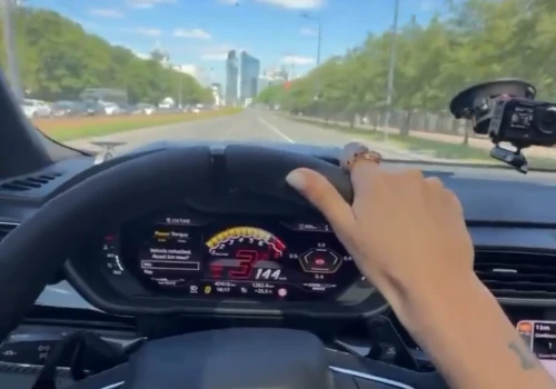 Ukraińska modelka pędziła Lamborghini po Warszawie. 144 km/h na Kasprzaka i ponad 230 km/h na S8
