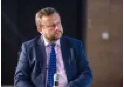 Klarenbach z TV Republika i jego żona oskarżeni. Są szczegóły