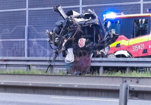 Dwie osoby zginęły po zderzeniu Audi z Hondą w Zielonce. Prokuratura stawia zarzuty