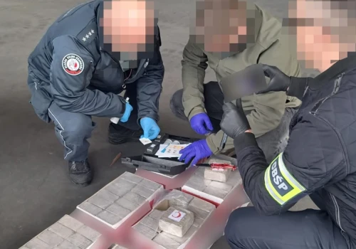 Gigantyczny przemyt heroiny. Ponad tona ukryta w kontenerach