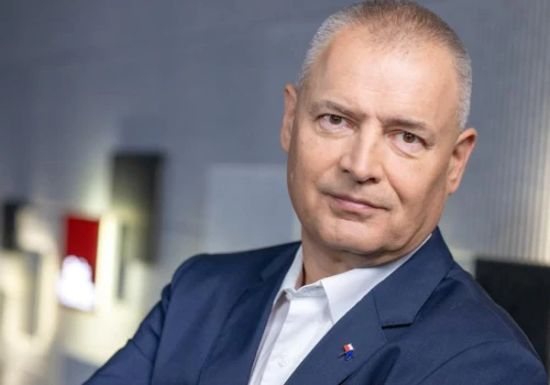 Ma 7 mieszkań i rzucił Polakom wyzwanie. 