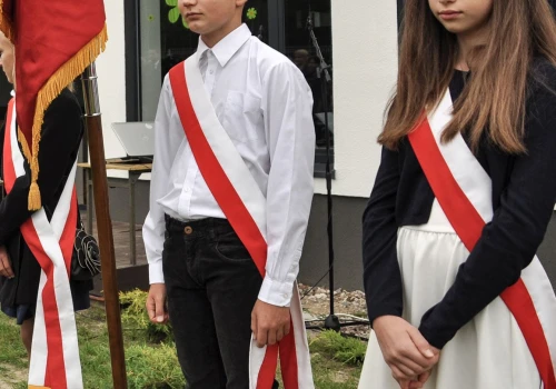 Fetysz czerwonego paska: może czasami lepiej iść na spacer?