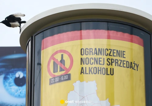 Alkotaksówki i e-meliny. To efekt uboczny nocnej prohibicji w Warszawie