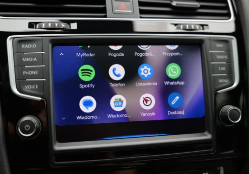 Android Auto otrzymuje nietypową aplikację. Na pierwszy rzut oka to nie ma sensu