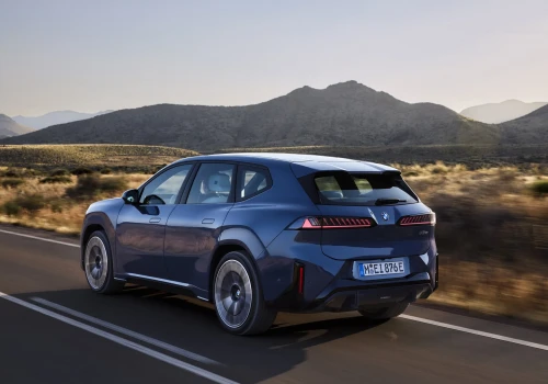 Wielki test NAF El Prix 2026: BMW iX3 królem lata, Xpeng X9 królem uczciwości