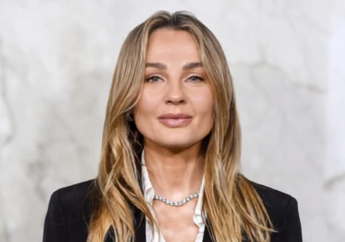 Małgorzata Socha zachwyca w bermudach. Spodnie do kolan to hit lata 2026