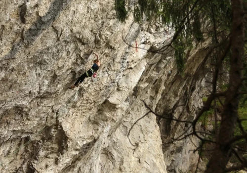 „Hades” 9a w trzech próbach. W akcji Laura Rogora
