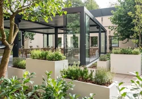 Sheraton Grand Krakow zaprasza do letniego rytmu miasta. Rusza letnia przestrzeń Sheraton Summer Garden