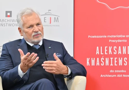 Sejm wystąpił o order dla Kwaśniewskiego. Czarzasty ogłasza