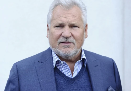 Czarzasty chce orderu dla Kwaśniewskiego. Padła ważna decyzja