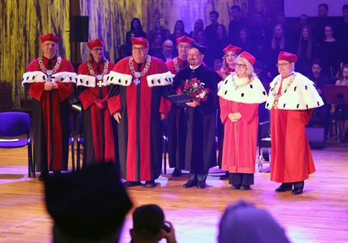 25 lat Uniwersytetu Rzeszowskiego. Uroczysta gala, wyróżnienia i hołd dla twórców uczelni