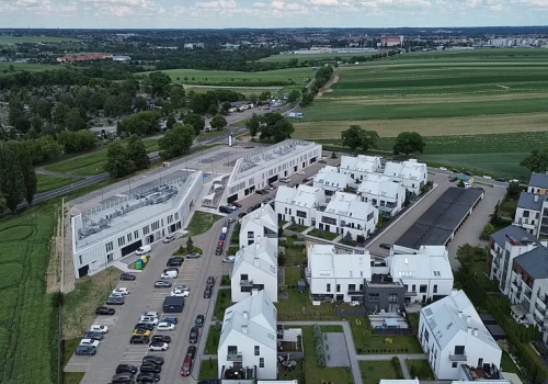 Nowy kompleks po Kaliszem gotowy. W środku sklepy, biura i placówki medyczne
