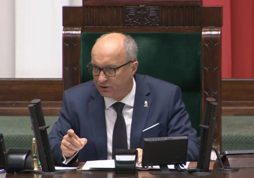 Czarnek, Kowalski, na koniec Czarzasty. PiS w Sejmie szaleje ws. Ukraińców
