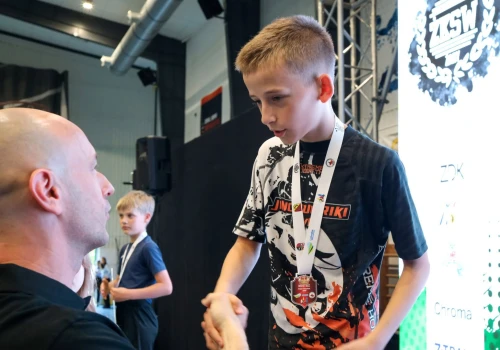 Muay thai. 12-letni mistrz z Olsztyna nie zwalnia tempa. Franciszek stawia na rozwój, nie tylko na medale
