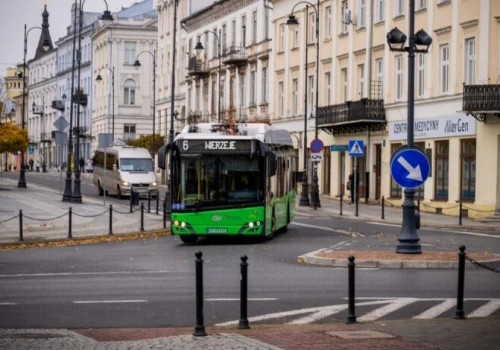 Na Dni Piotrkowa „emzetką”, a w dodatku za darmo