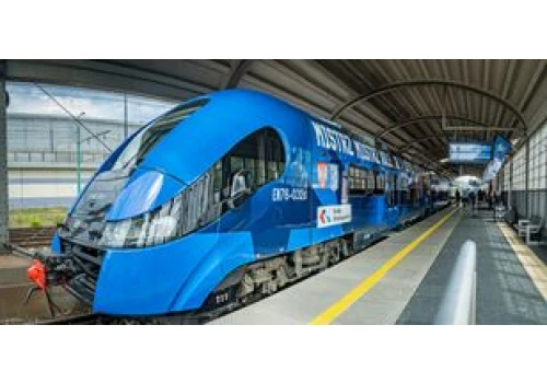 Pociąg w barwach Lecha Poznań wyjedzie na tory. Wyjątkowy projekt Kolei Wielkopolskich i Kolejorza