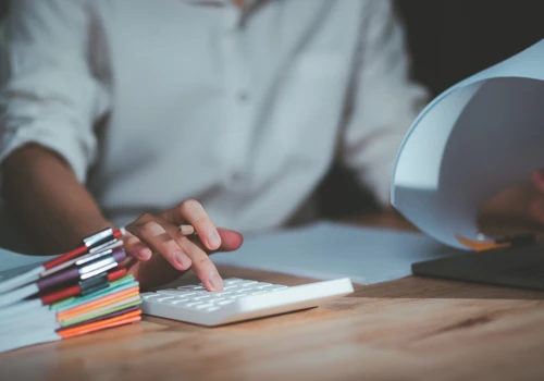 Księgowi stają się helpdeskiem od podatków i technologii. Płace za tym nie nadążają
