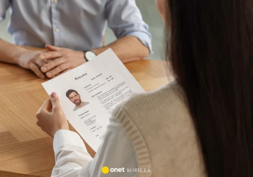 AI ułatwia tworzenie idealnych CV. Rekruterzy tracą dotychczasowe narzędzia