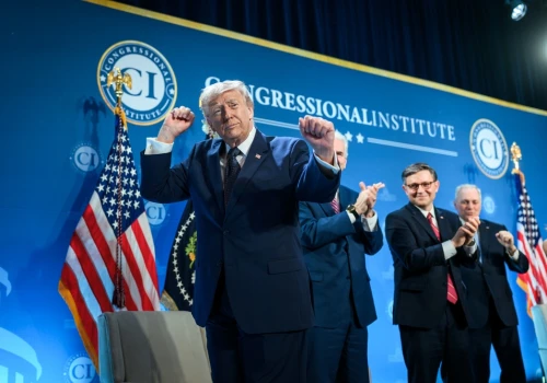 Donald Trump walczy z „zieloną” energią. Efekt? OZE z rekordami w USA