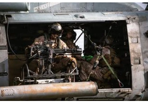 CENTCOM rozpoczął uderzenia na Iran. W tle zestrzelenie śmigłowca