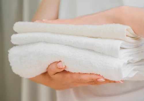 Ręczniki wyglądały na zużyte. Wsypałam jedną miarkę i odzyskały hotelową biel