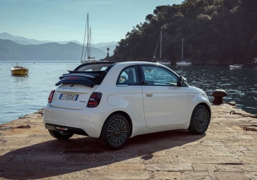 Wygląda obłędnie! Nowy FIAT 500 Dolcevita to kwintesencja włoskiego stylu