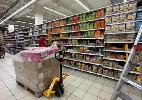 Handel nie zwalnia z rekrutacjami. Pracodawcy szukają nowych kadr