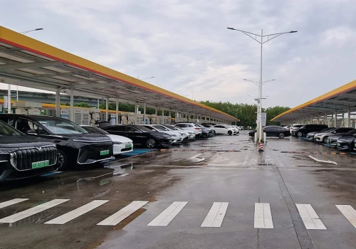 Chińska motoryzacja hamuje. „Elektryki” też łapią zadyszkę. Czy to koniec złotej ery?