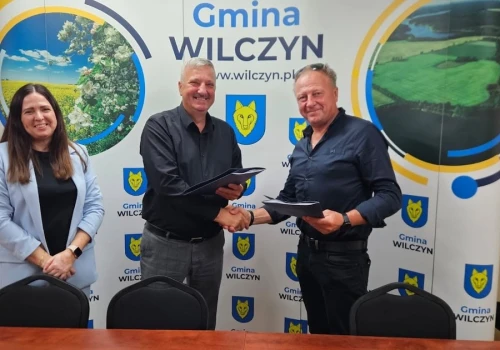 Nowe miejsce sportu i rekreacji powstanie w Kownatach. Podpisali umowę