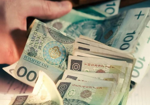 Ile wyniesie najniższa krajowa w 2027 roku? Jest propozycja rządu