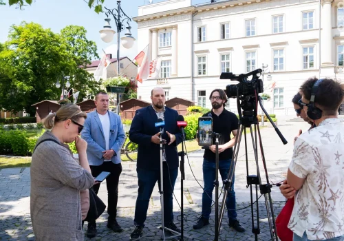 Inicjatorzy referendum ujawnili liczbę zebranych podpisów. Padły ostre słowa